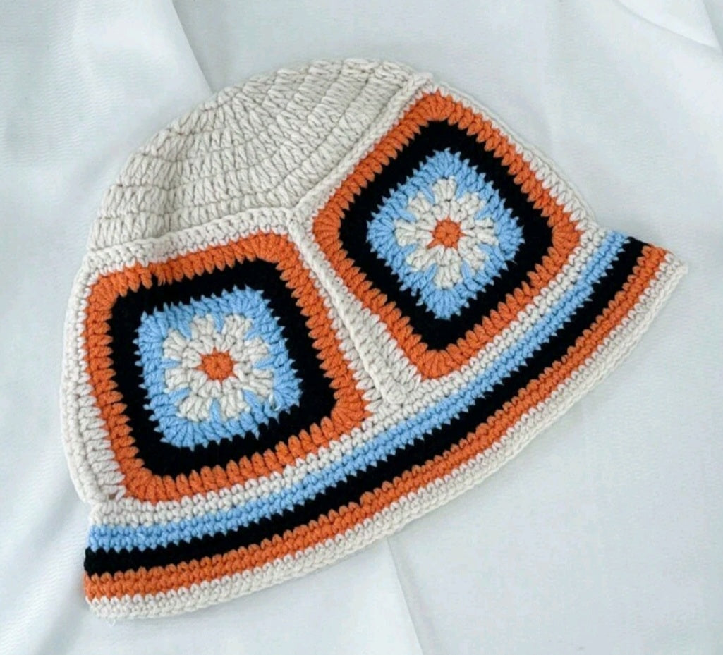 Crochet Hat (off white)