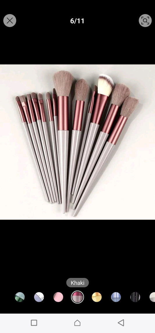 Travel makeup brush set